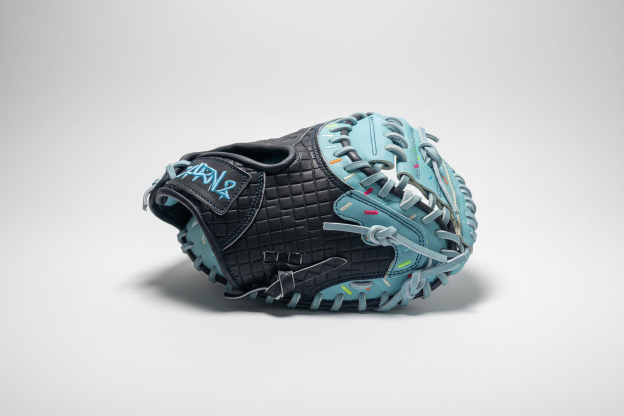 Turn2 Frosted Prospect Catcher’s Mitt